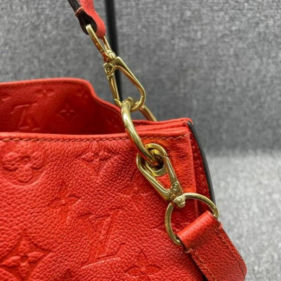 Auth Louis Vuitton red empreinte hobo discontinued - Picture 4 of 12